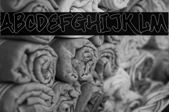 Maximback Outline Font examples