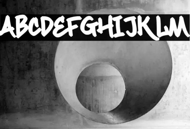 Maximback Regular Font examples