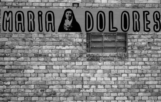 maria_dolores Font examples