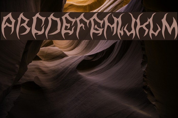 MB TyranT Font examples