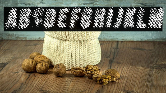 MERCURYPERSONALUSEDAFONT-Ita Example 1