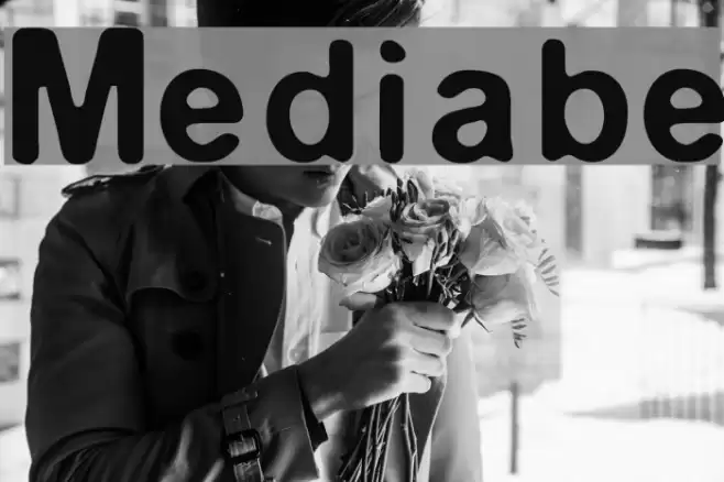 Medianburner Font examples