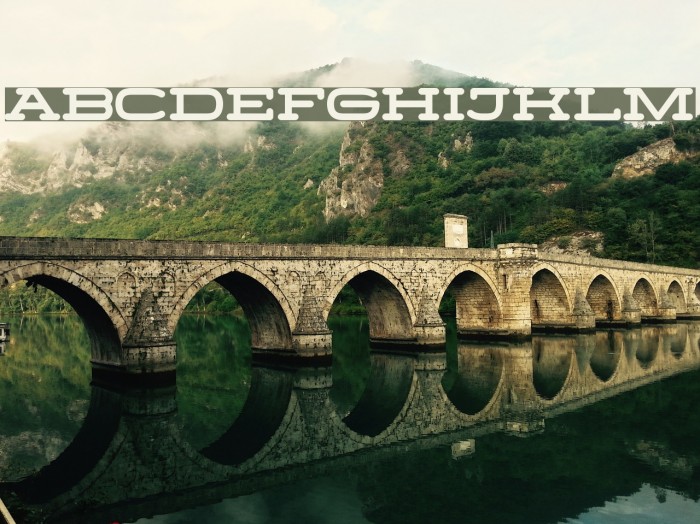 Menschor Font examples