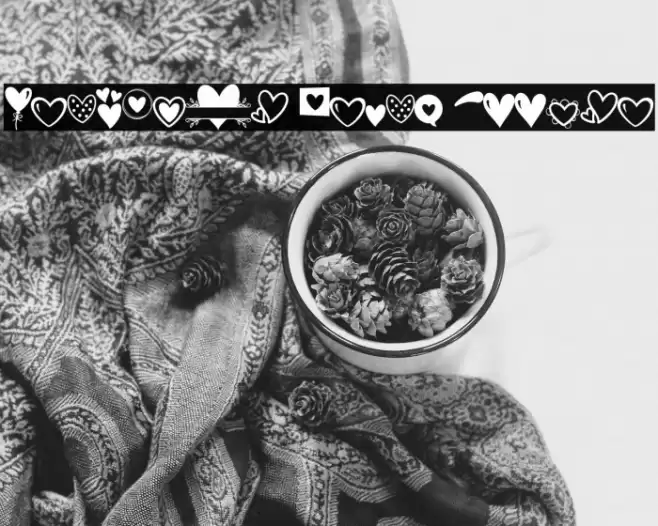 Merciful Heart Doodle Font examples