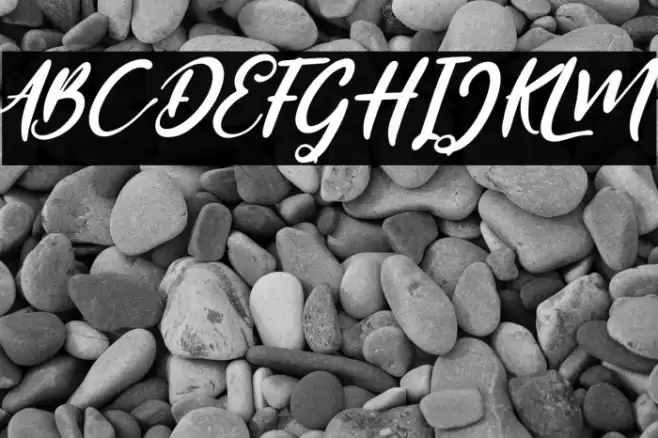 Mersella Italic Font examples