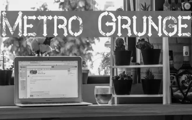 Metro Grunge Font examples