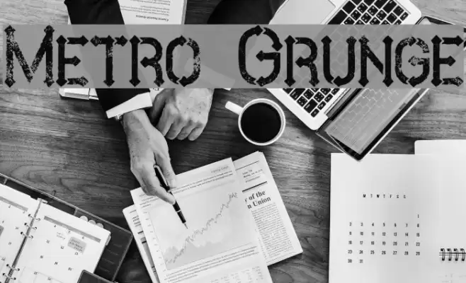 Metro Grunge Font examples