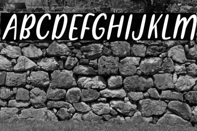 Metultah-Italic Font examples