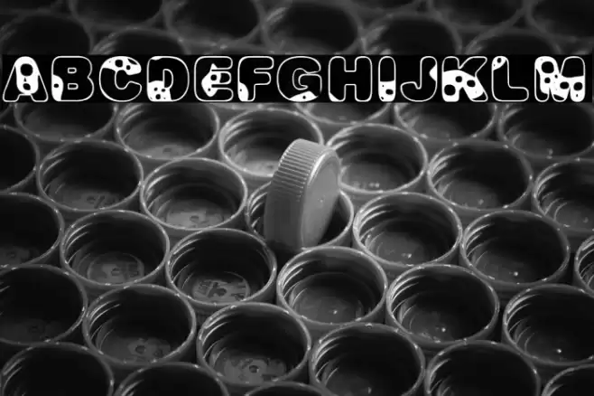 MILKYWAYPERSONALUSE-Bold Fuentes examples