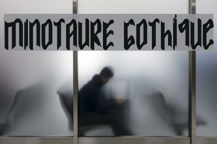MINOTAURE Gothique Font examples