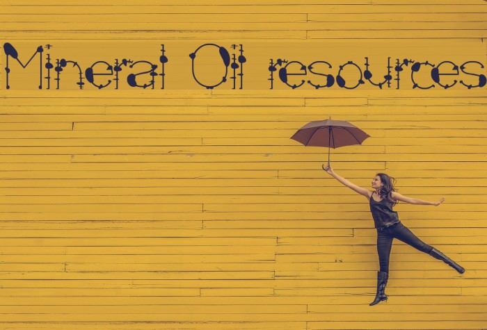 Mineral Oil resources Font examples