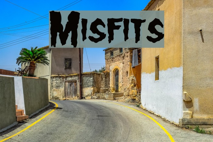 Misfits Font examples