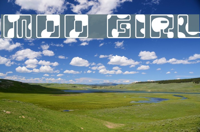 MOO GIRL Font examples