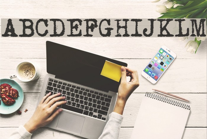 Mom´sTypewriter Font examples