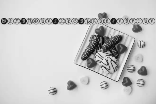 MonAmourCapsAprilFraktur Font examples