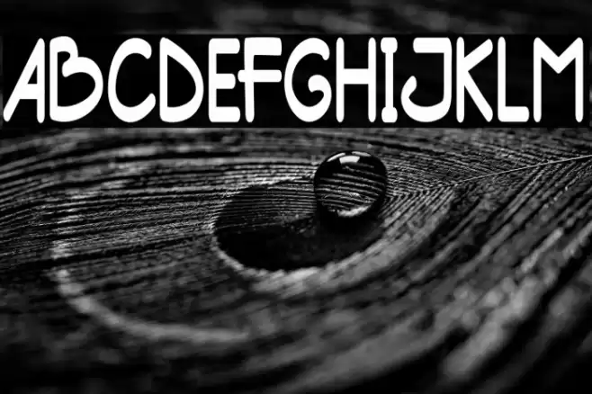 Moody Yhuuty Demo Font examples