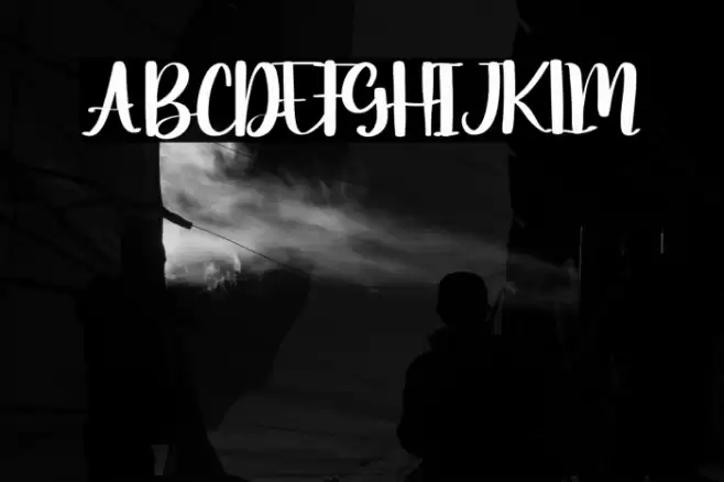 Moonday Font examples