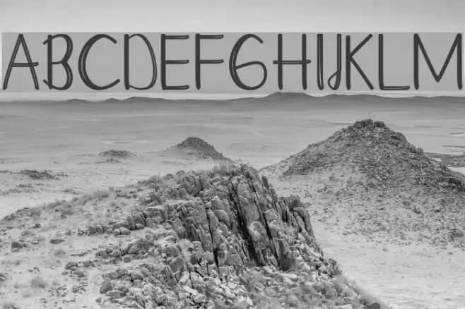 Moontea Family Font examples