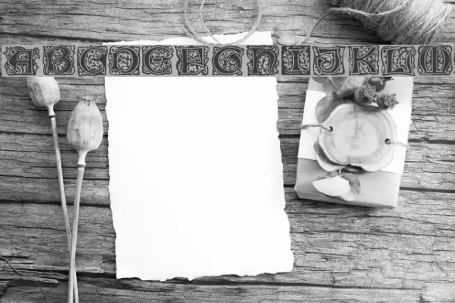 Morris Initials Шрифта examples