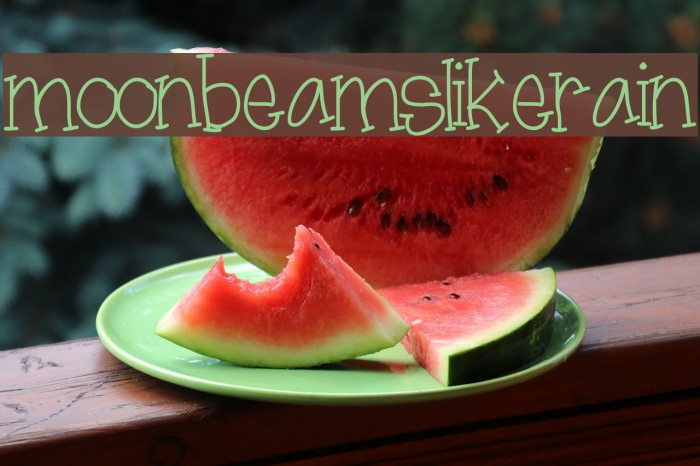 moonbeamslikerain Font examples