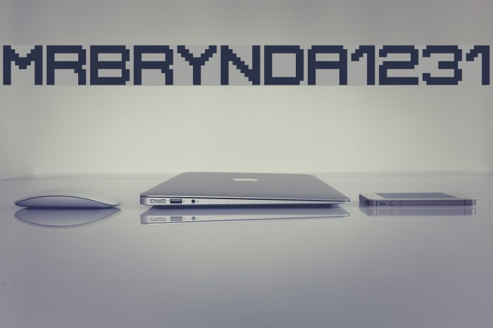 MrBrynda1231 Font examples