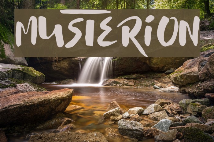 Musterion Font examples