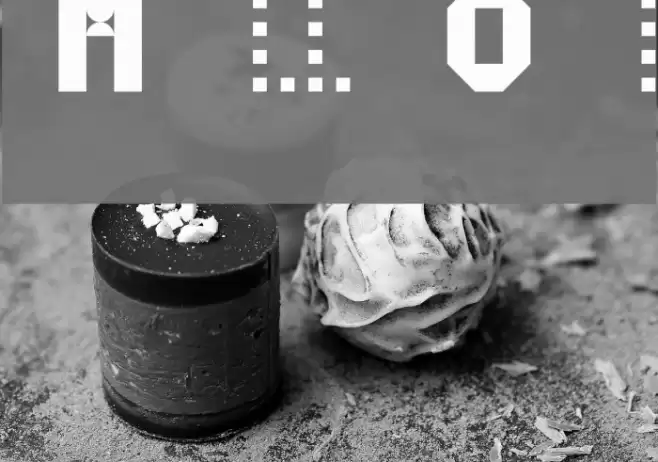 N8 UngdeOmi Regular Font examples