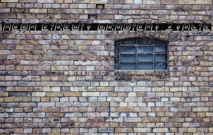 Neon Circuit Gradient Italic Example 3