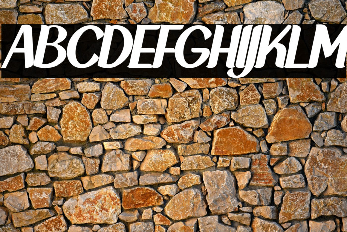 NewCrown-BlackItalic_DEMO Example 3