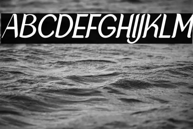 NewCrown-LightItalic_DEMO Example 1