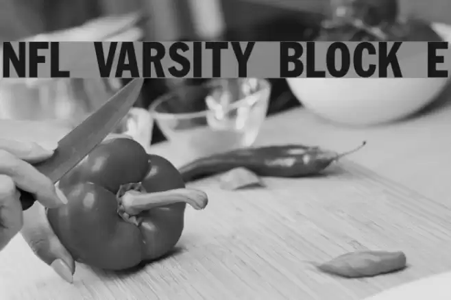 NFL Varsity Block E フォント examples