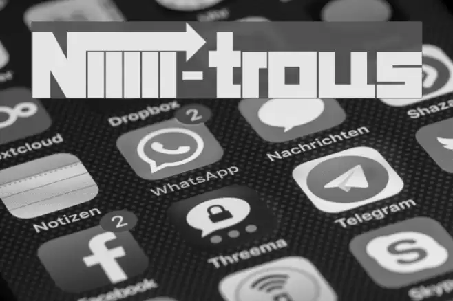 Niiiii-trous Font examples