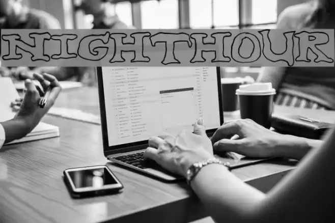 nighthour Шрифта examples