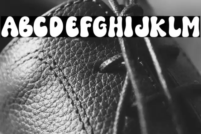 NOPELIA MOMENT Font examples