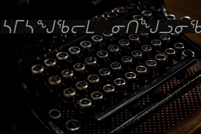 nunacom italic Font examples