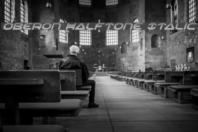 Oberon Halftone Italic Font examples