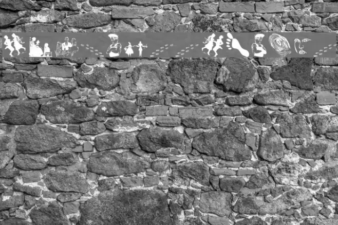 OldScissorCuts Font examples