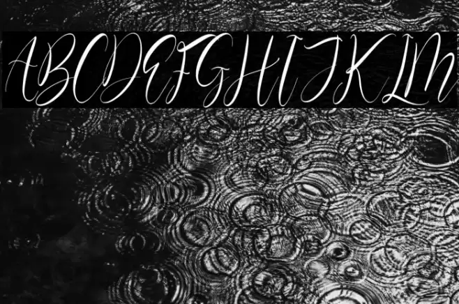 Olivianta Pettcia Italic Font examples