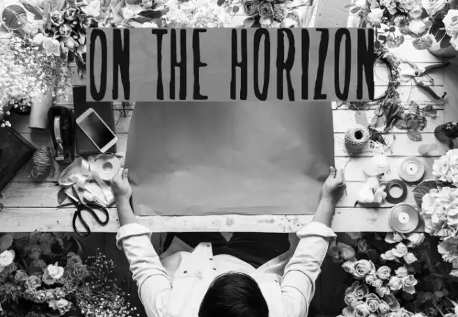 On the horizon Font examples