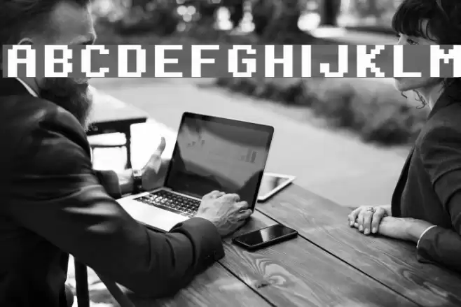 Onesize Font examples