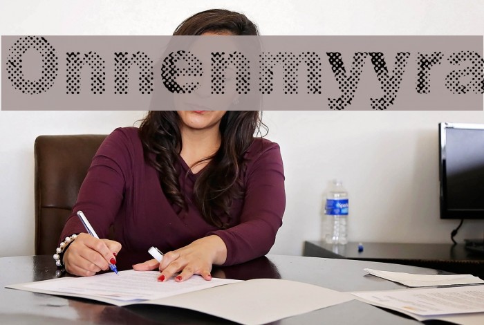 Onnenmyyra Font examples