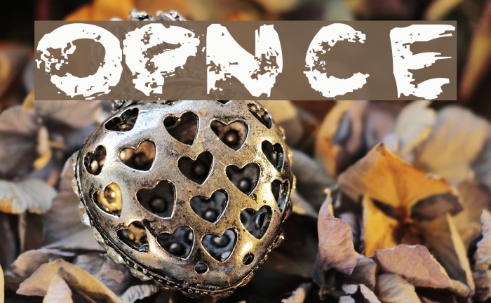 OPN Cleagh E Font examples