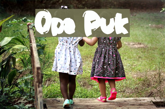 Opa Puk Font examples