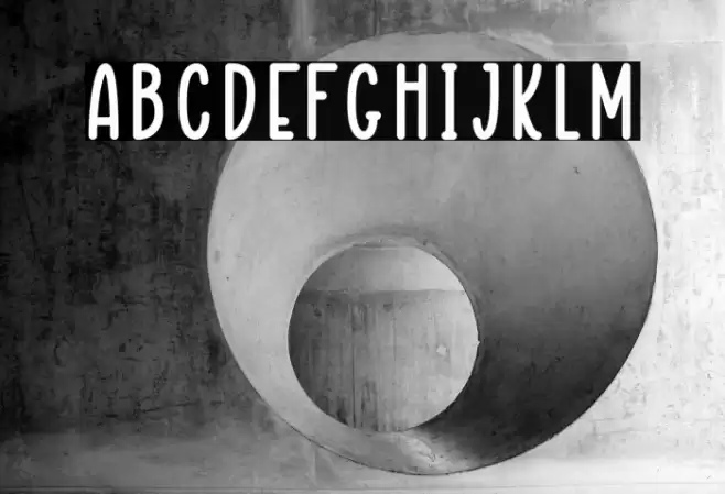 PAPER MOON Font examples