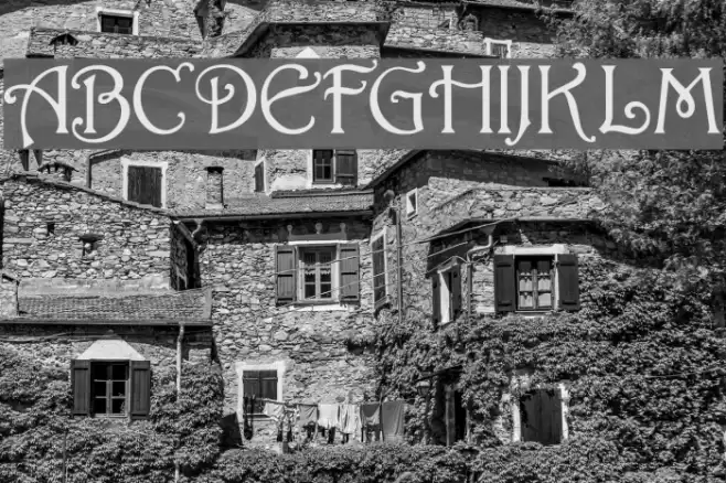 Parisian Normal Font examples