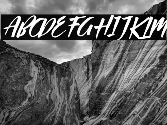 Passifille Italic Font examples