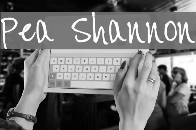Pea Shannon Font examples