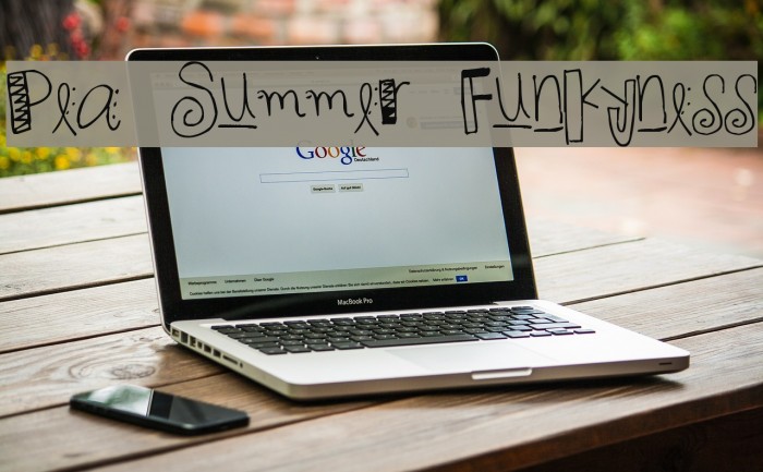 Pea Summer Funkyness Font examples