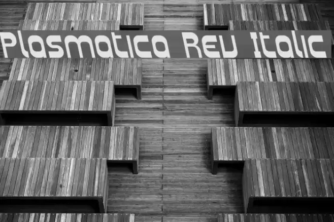 Plasmatica Rev Italic Font examples