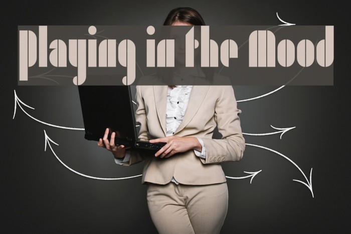 Playing in the Mood Font examples